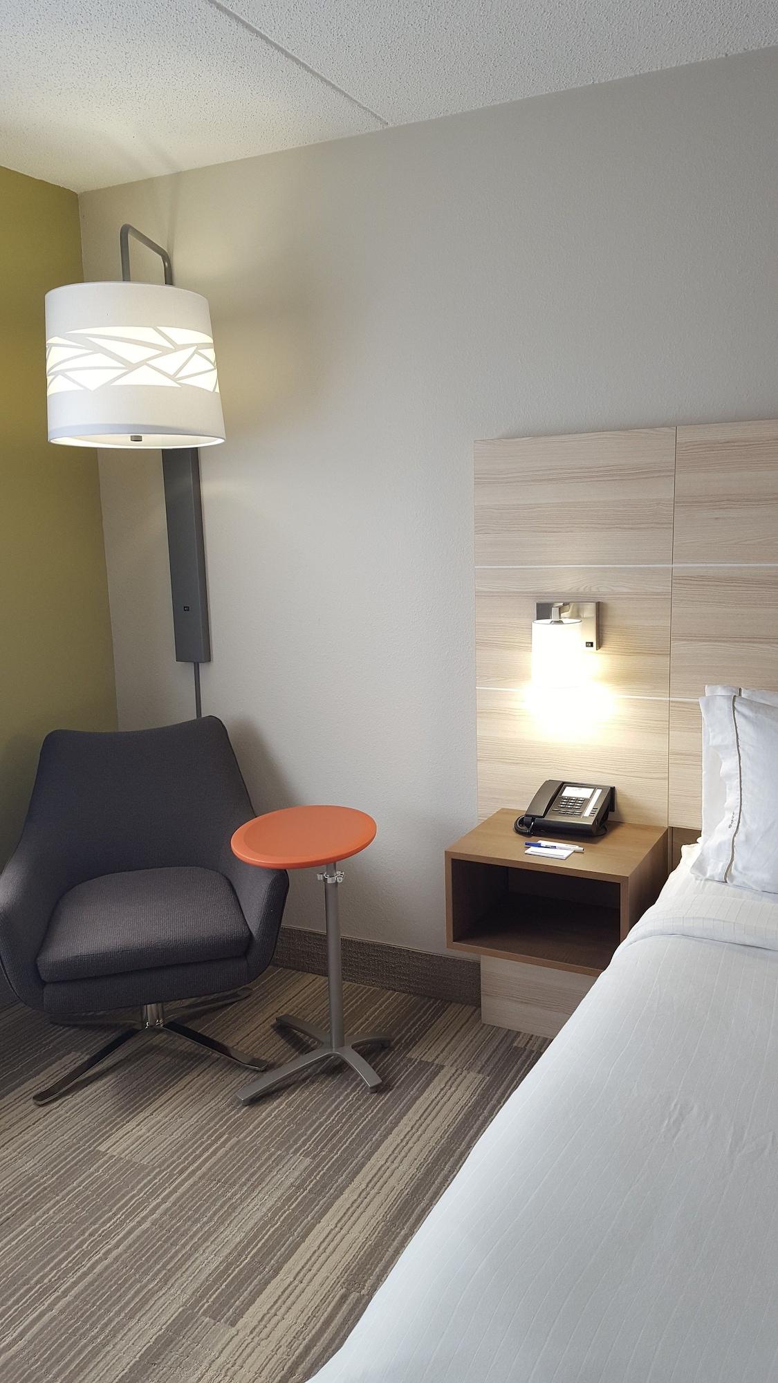 Express Northeast By Ihg Louisville-Jefferson County