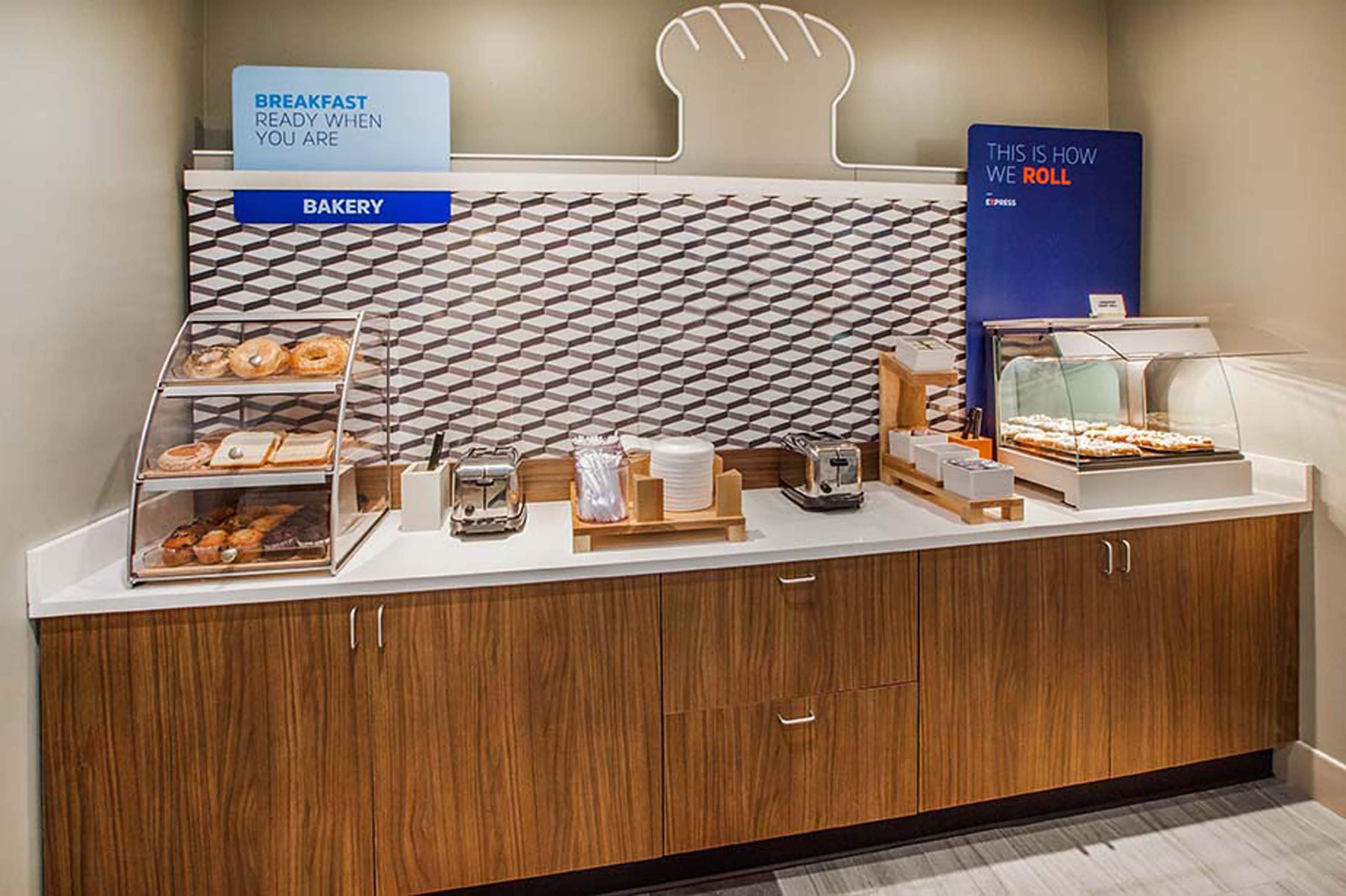 Hotel Express Northeast By Ihg 2*