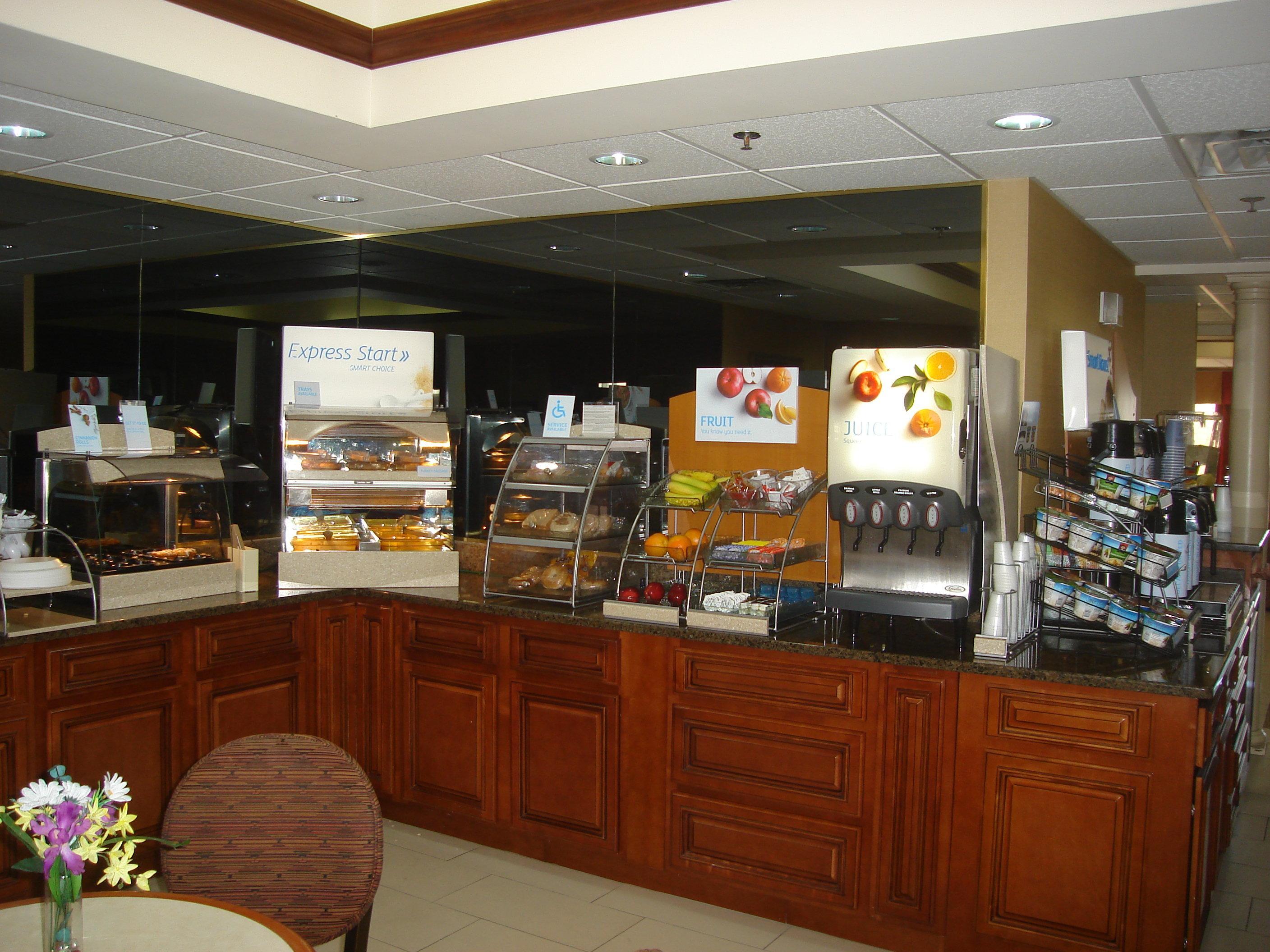Hotel Express Northeast By Ihg Louisville-Jefferson County