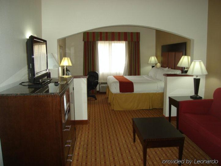 Hotel Express Northeast By Ihg 2*