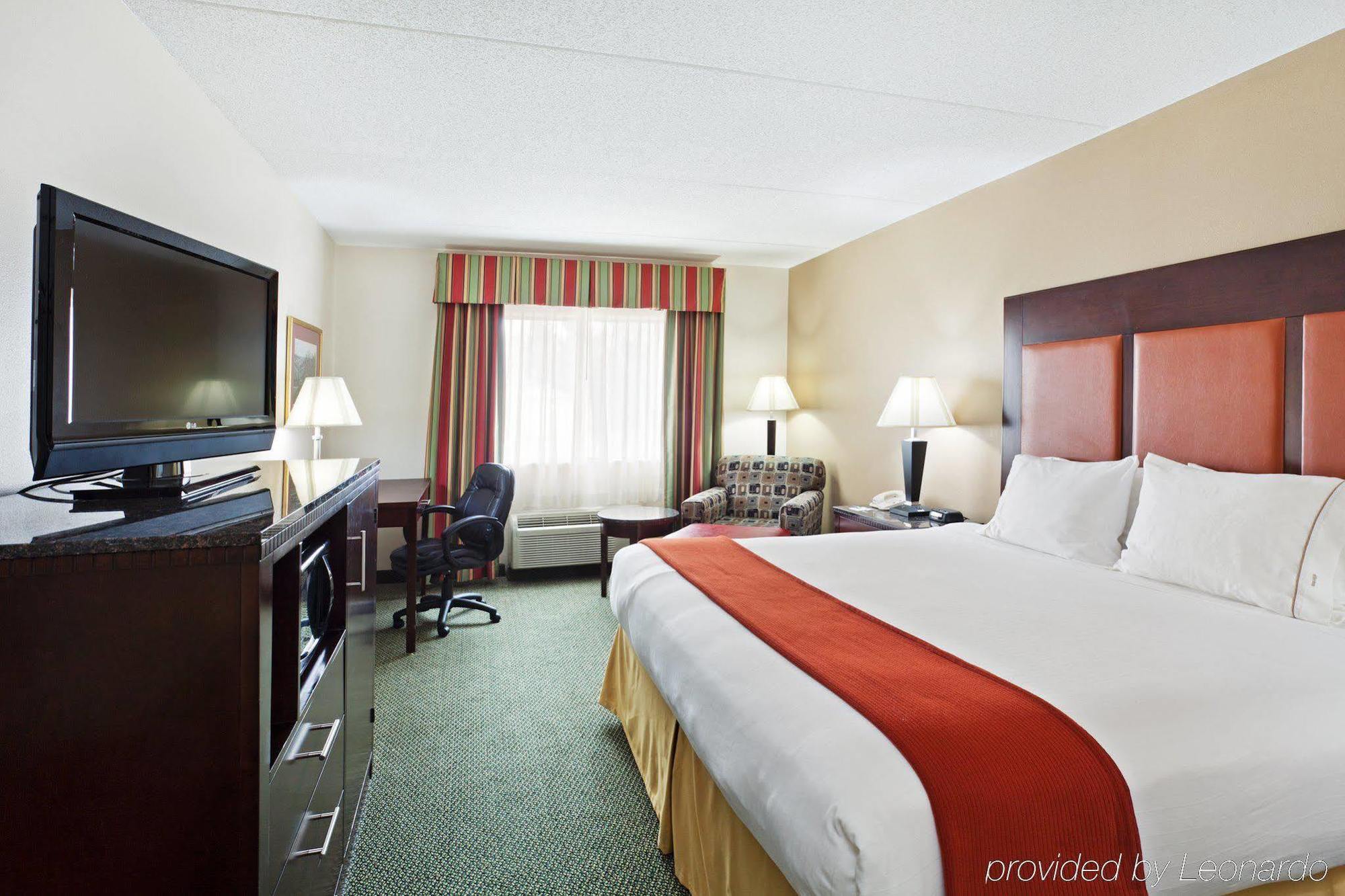 Hotel Express Northeast By Ihg Louisville-Jefferson County