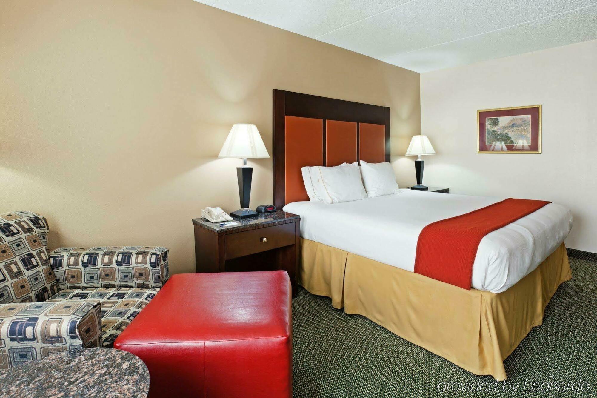 Hotel Express Northeast By Ihg 2*