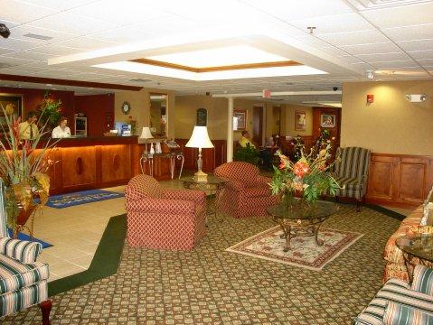 Express Northeast By Ihg Hotel Louisville